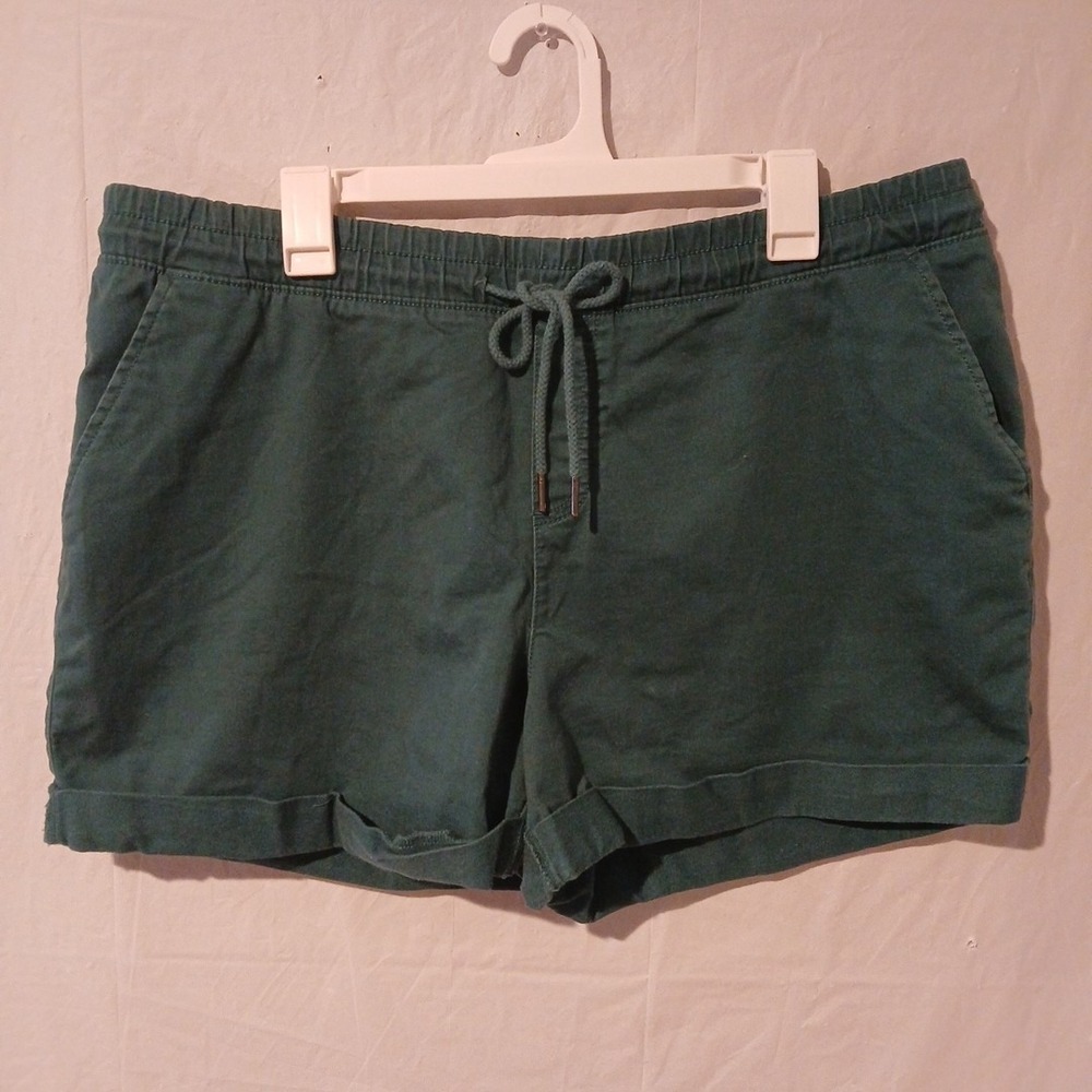 Time & Tru Women's Green Canvas Shorts Size 16/18 Elastic Waist Drawstring